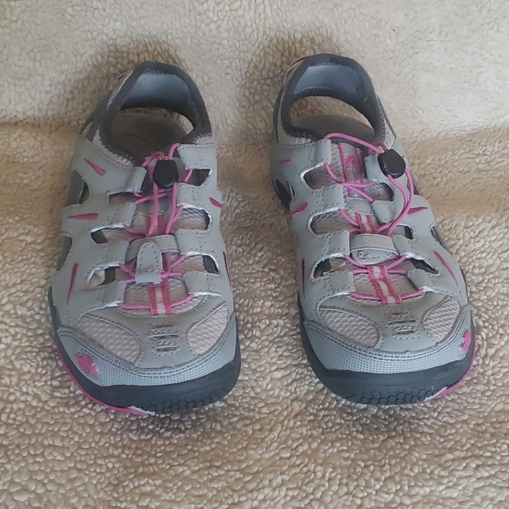 NWOT North Face Hedgefrog Water Hiking Sandal Sz9